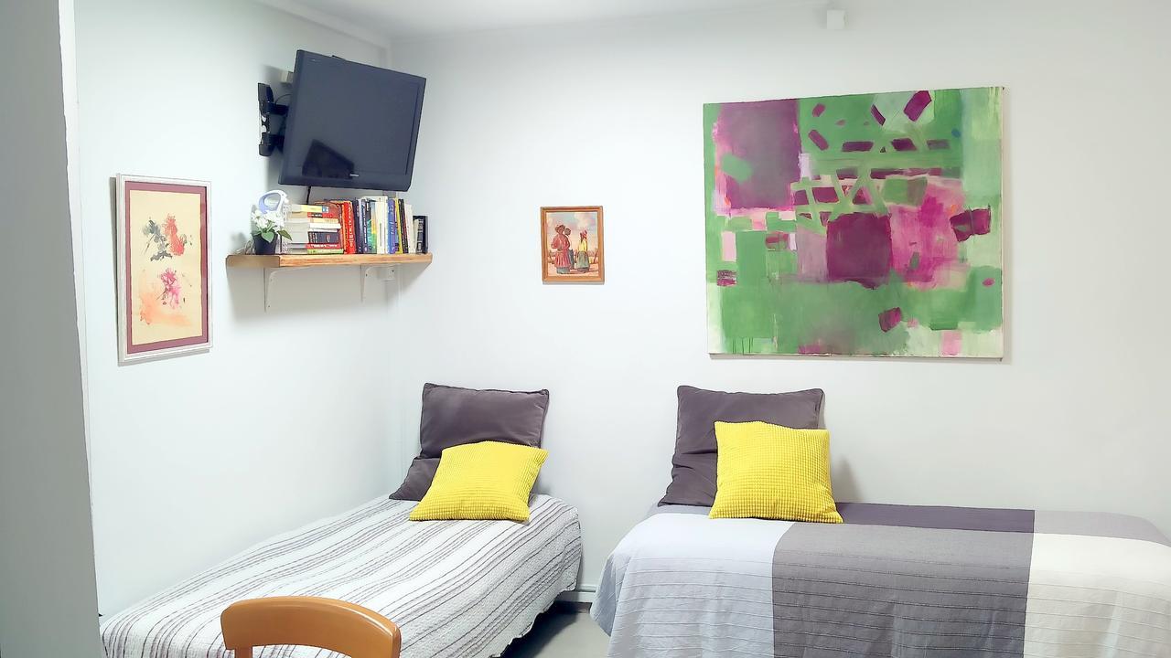 Like Home, Gedera-Room-BnB Eksteriør billede